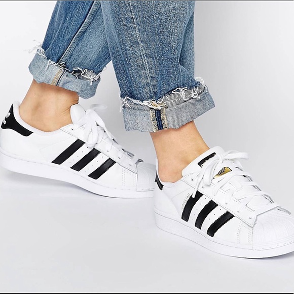 Adidas Originals Superstar Cloud White Core Black - Picture 2 of 8